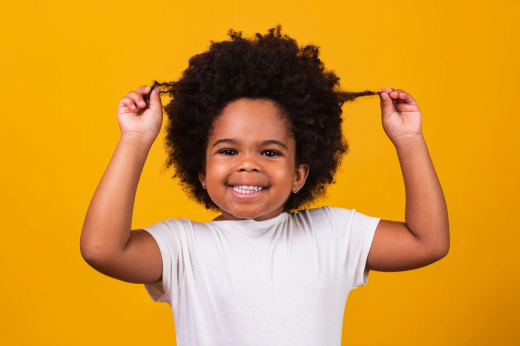 cabelo crespo infantil